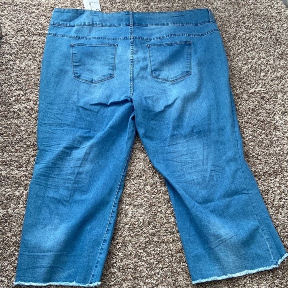 For the Republic distressed capri Jeans pants - Picture 5 of 7